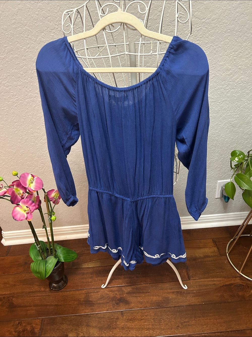 Blue Embroidered Women's Peasant Romper with pockets by Antropolgie 
M - Picture 2 of 2